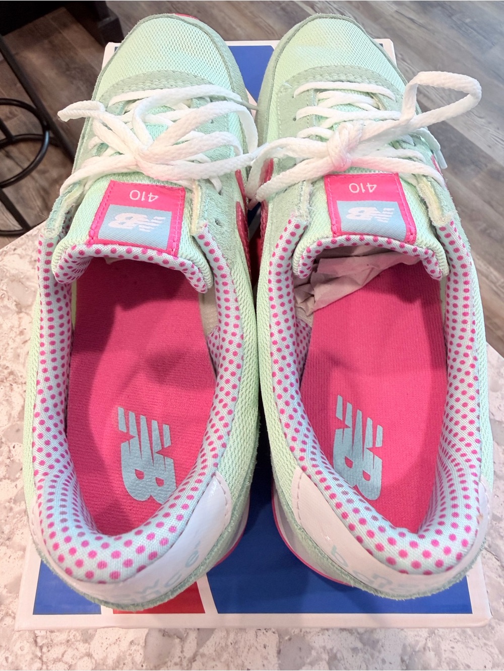 New Balance WL410PKB Seafoam Green & Pink Retro Sneakers Woman’s Size 9 EUC - Picture 6 of 12